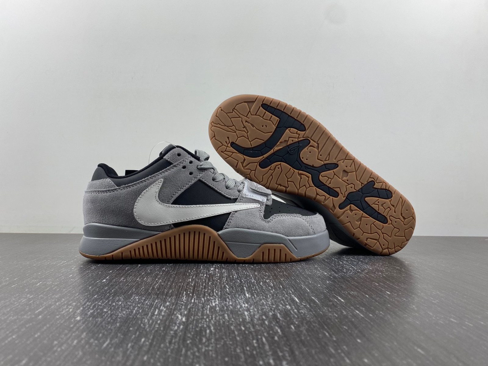 travis scott x jordan cut the check