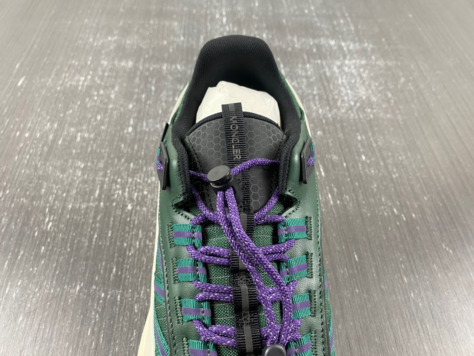 moncler trailgrip gore-tex