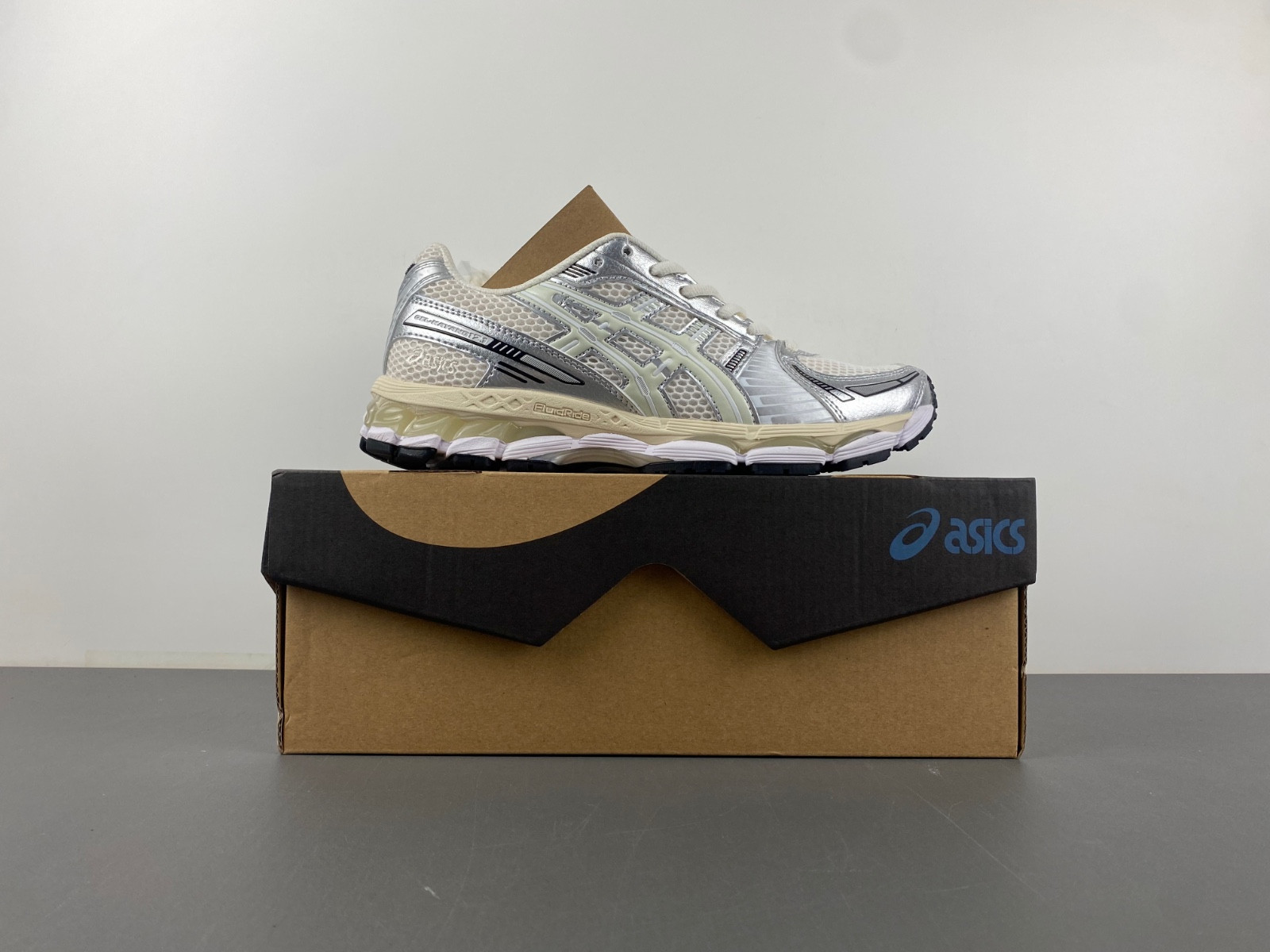 As*ic*s x ronnie fieg gel kayano 12.1 