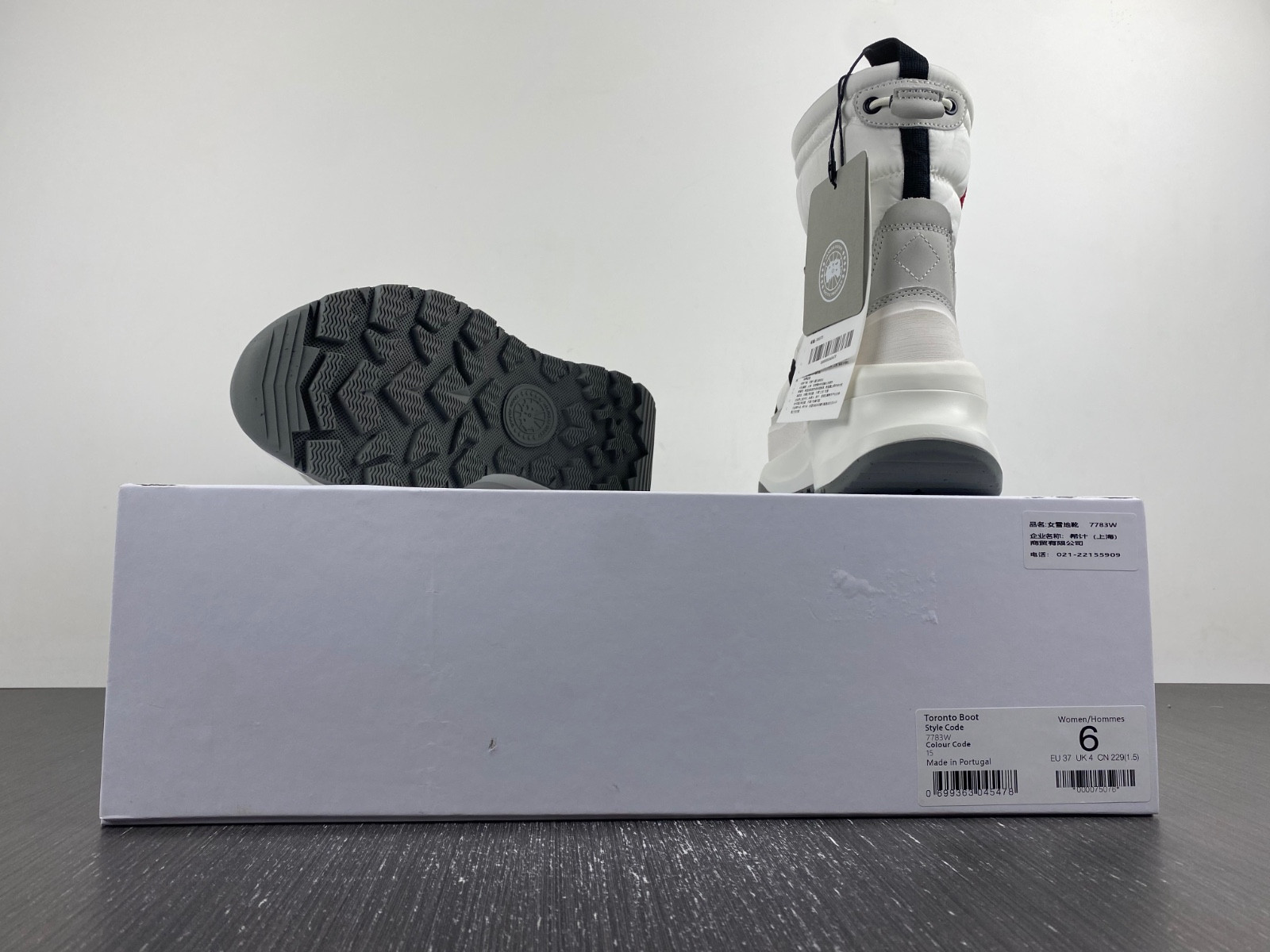 Can*a Go*e womens toronto