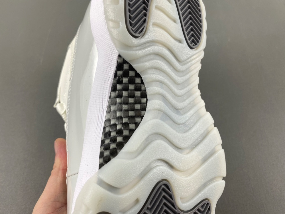 Air Jordan 11 “Grand Finale” (Sail) AR0715-110