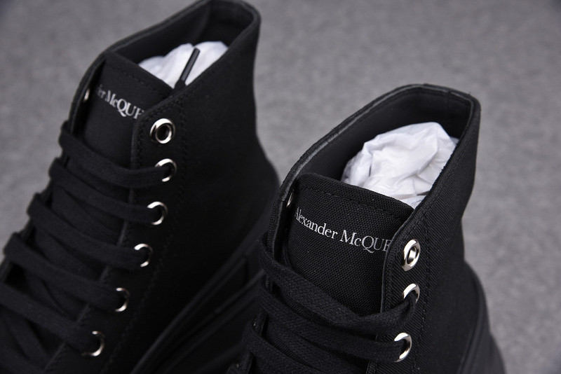 alexer mceen sneakers