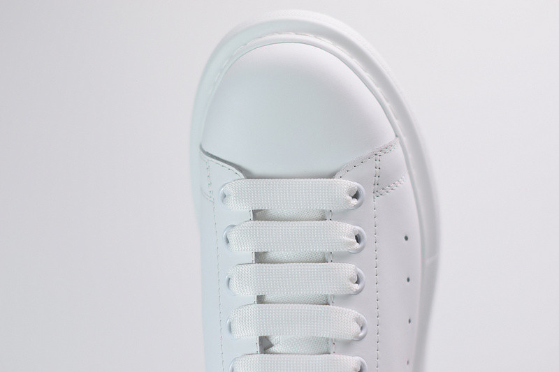 alexer mceen sneakers