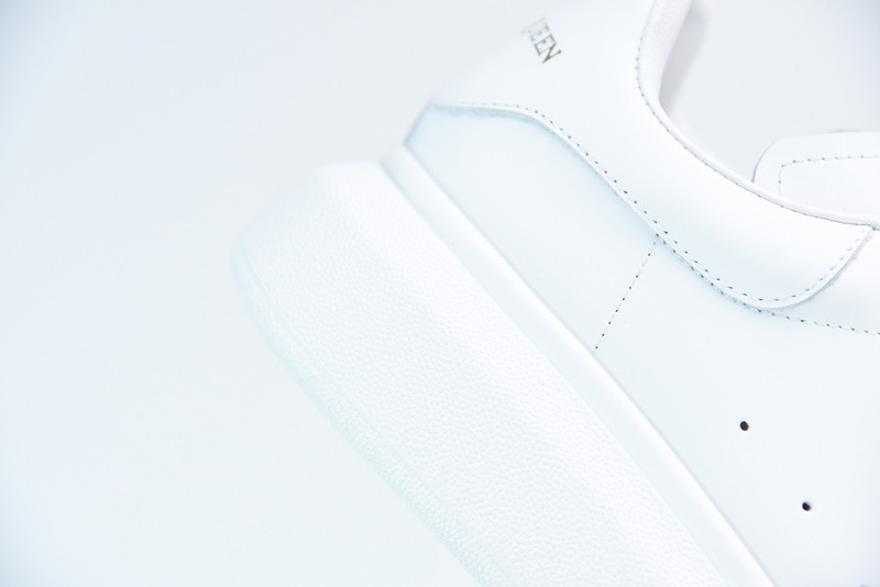 alexer mceen sneakers