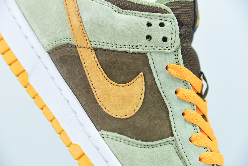 nike sb dunk low “dusty olive” dh5360-300