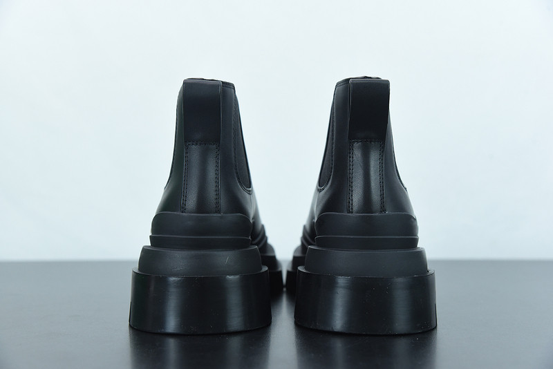 Bo*te*ga ve*ne*ta sneaker