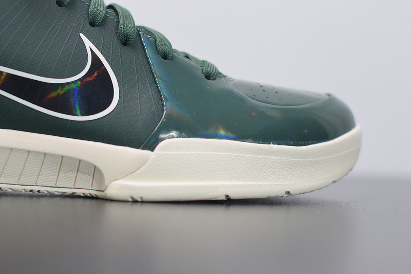 nike kobe 4 protro undefeated milwaukee bucks cq3869-301