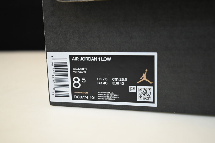 air jordan 1 low “panda” dc0774-101