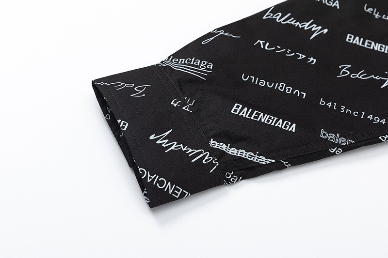 Ba*len*cia*ga clothes