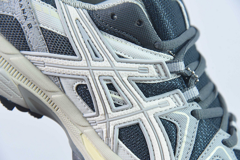 As*ic*s tiger gel-1090