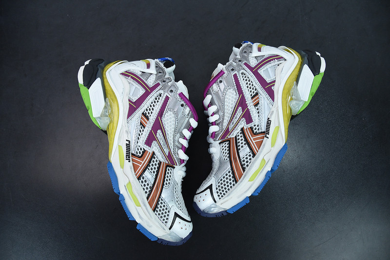 Ba*len*cia*ga runner sneaker