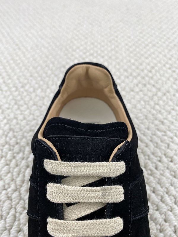 ma*s*n Ma*i*la sneaker