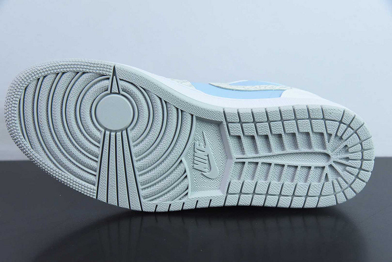 Air Jordan 1 Low Stomps On With “Elephant Print” IB7692-400