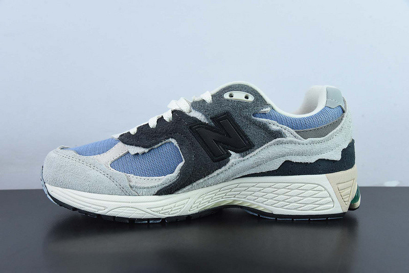 new balance sneaker
