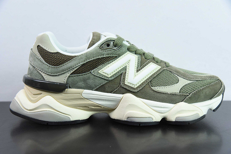 new balance sneaker