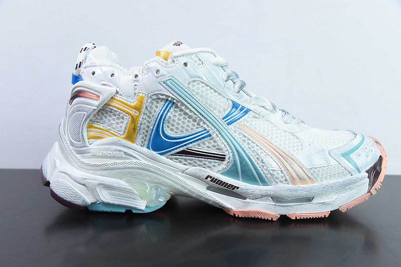 Ba*len*cia*ga runner sneaker