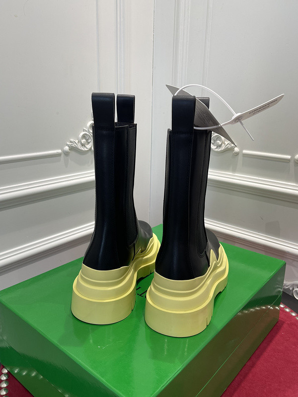 Bo*te*ga ve*ne*ta sneaker