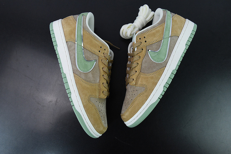otomo katsuhiro x nike sb dunk low steamboy ost brown st1391-202