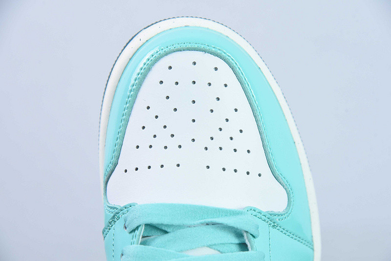 air jordan 1 mid chenille "bleached turquoise" dz3745‑300
