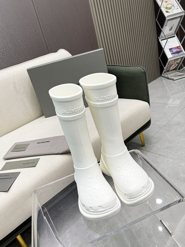 Cr*0*s™ boot in white