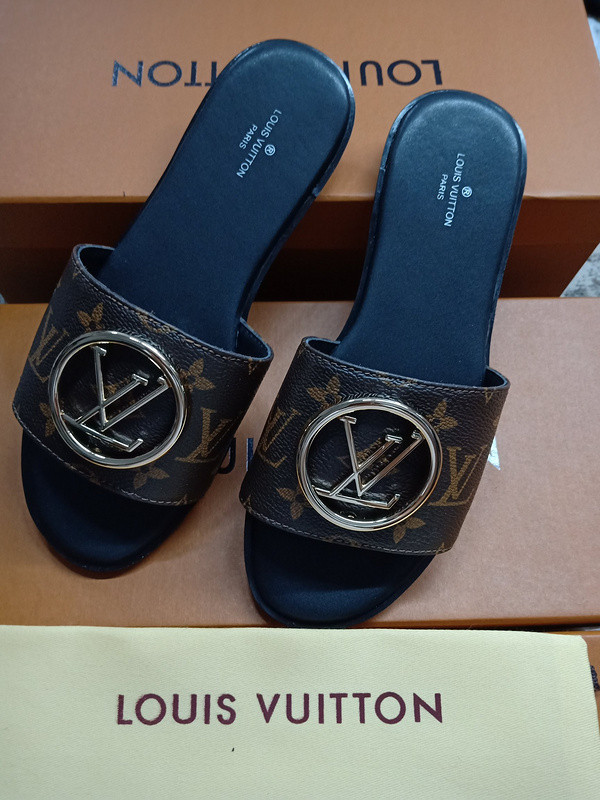 lvt sandals