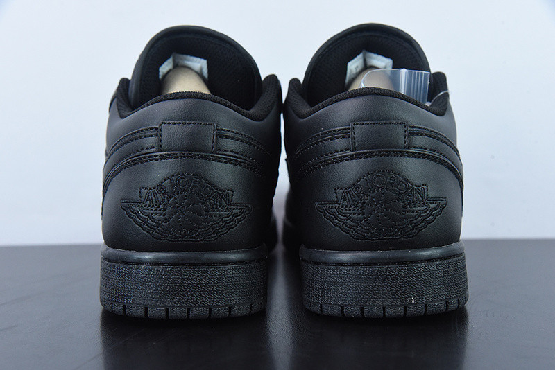 air jordan 1 low triple black (2022) 553558-093