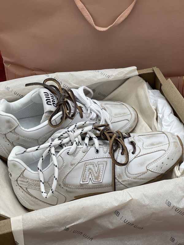 NEW BALANCE X MIUMIU SNEAKER