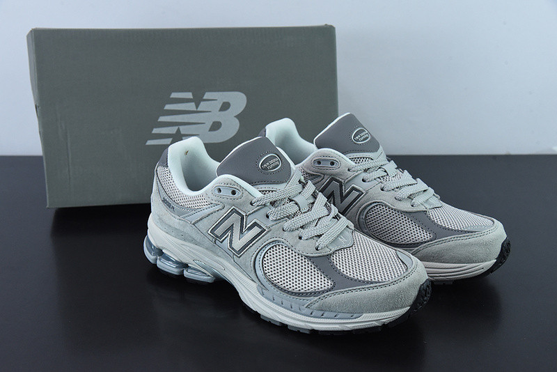 new balance sneaker