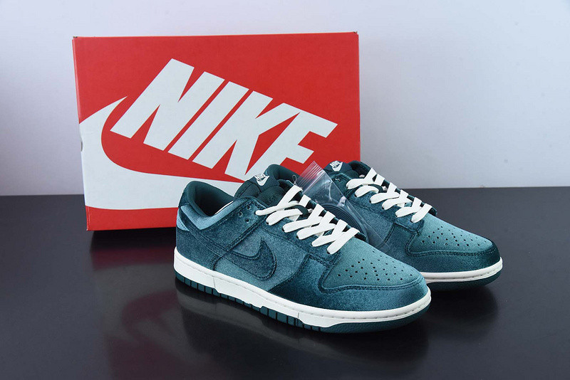 nike dunk low “green velvet“ dz5224-300