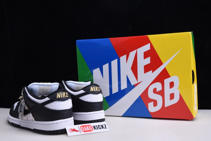 S*p*e x nike sb dunk low white/metallic gold-black dh3228-102