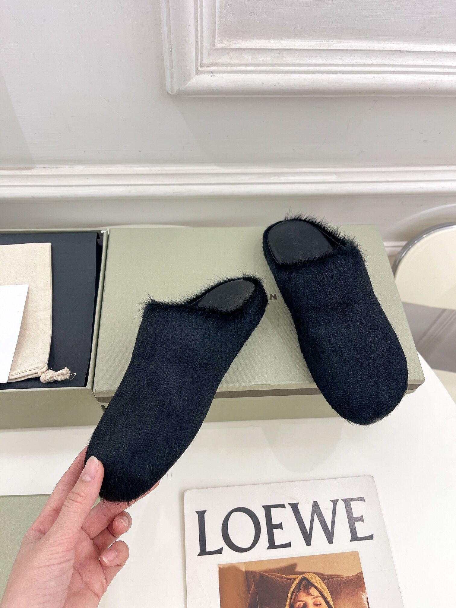 marni calf hair slippers-black