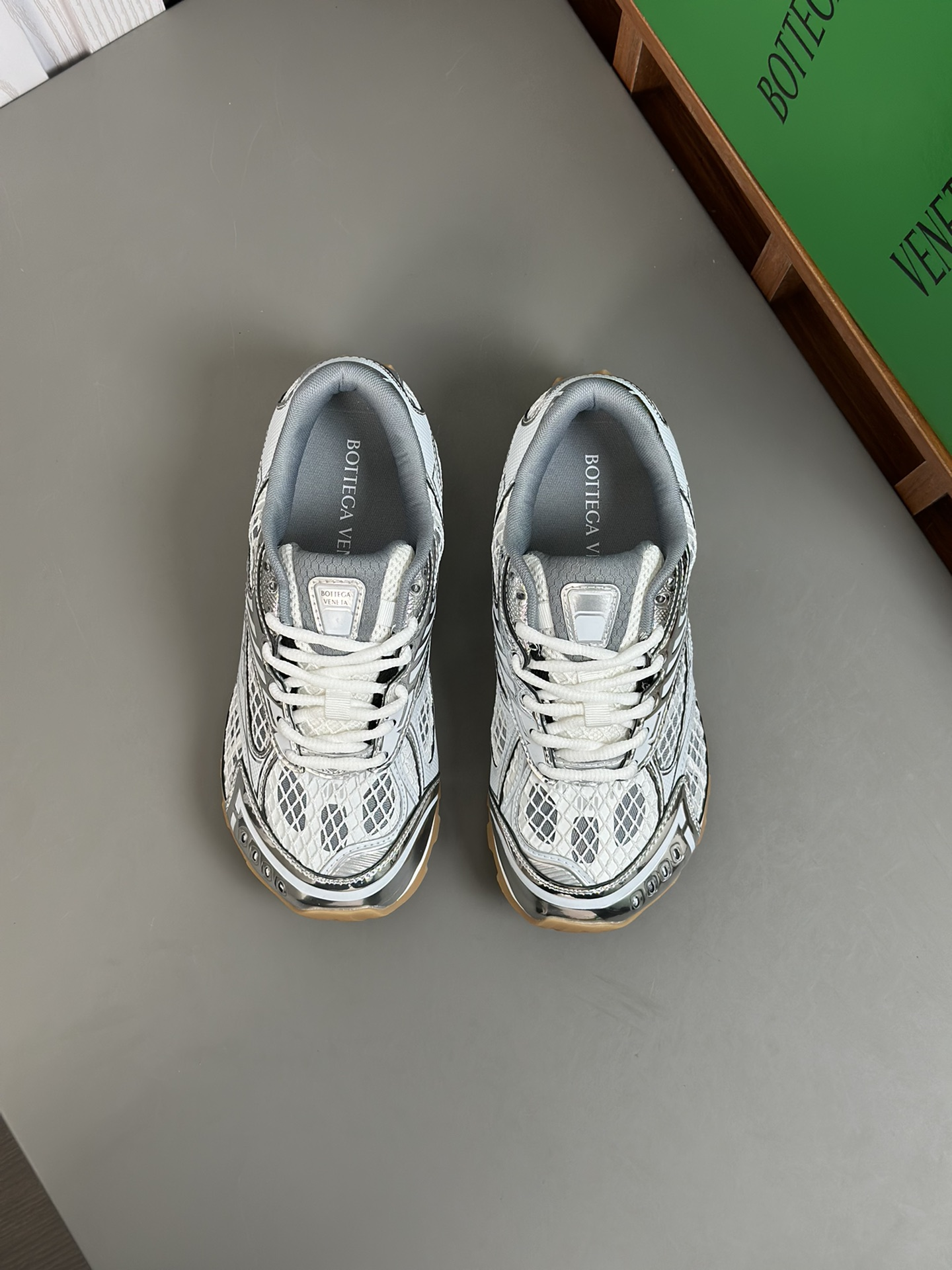 Bo*te*ga ve*ne*ta orbit sneaker